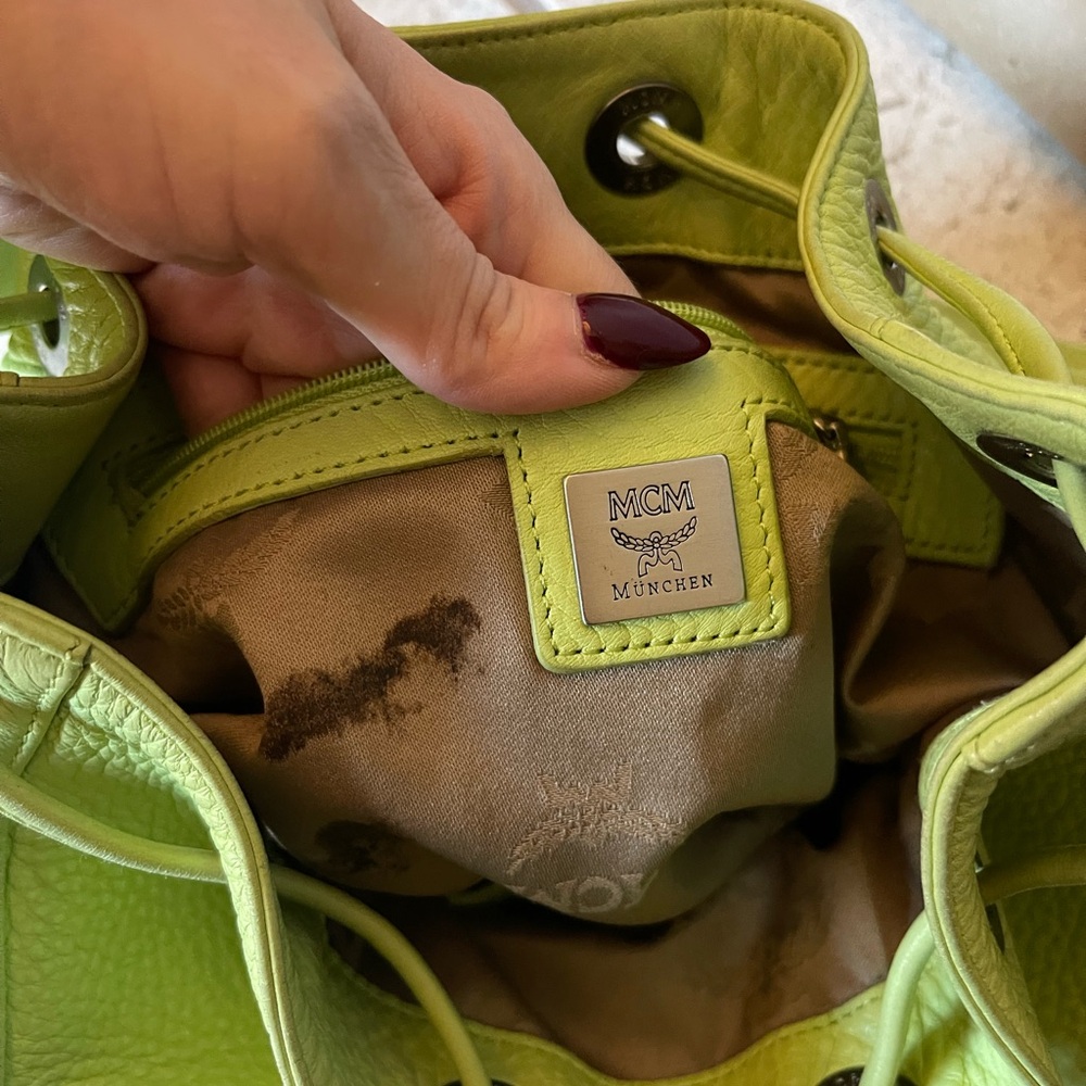 MCM Pebbled Leather Lime Green Bucket Bag Small Shoulder - Picture 8 of 8